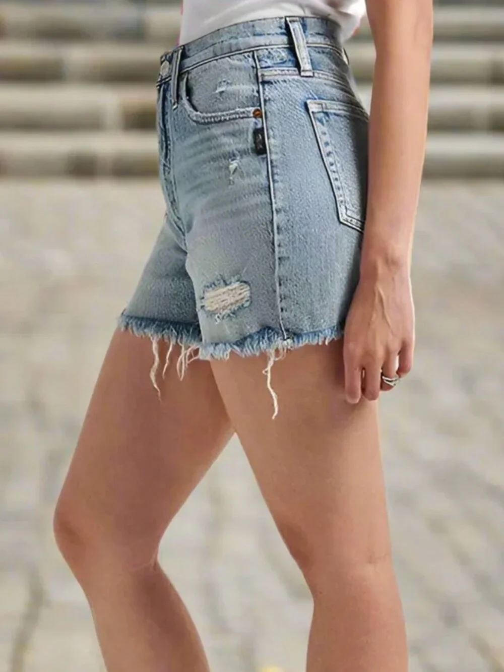 Silver Jeans 90'S BAGGY LIGHT INDIGO DENIM SHORT - New - Size 25 - Picture 3 of 9